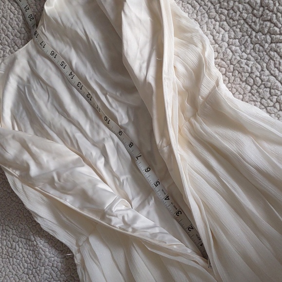 NWT ModCloth Size Small Sleeveless Metallic Pleated Bow Accent Mini Dress - Picture 11 of 15